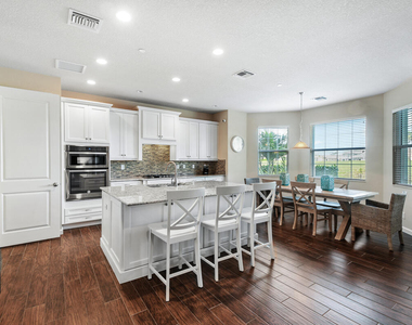 159 Tresana Boulevard - Photo Thumbnail 11