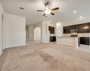 828 Sky Top Drive - Photo Thumbnail 5