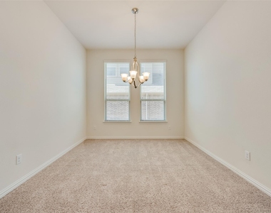 828 Sky Top Drive - Photo Thumbnail 15