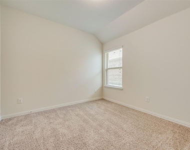 828 Sky Top Drive - Photo Thumbnail 14