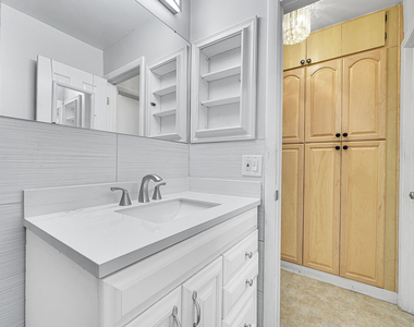 7255 Nw 8th Court - Photo Thumbnail 9