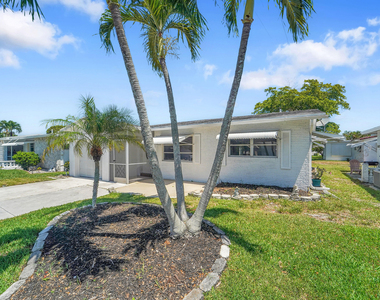7255 Nw 8th Court - Photo Thumbnail 2