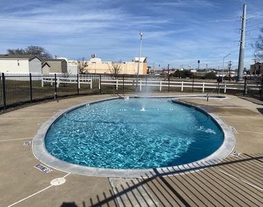 1011 Lavon Court - Photo Thumbnail 9
