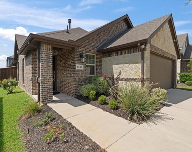 2540 Pettus Drive - Photo Thumbnail 6