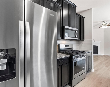 2540 Pettus Drive - Photo Thumbnail 5
