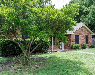 902 Wayne Avenue - Photo Thumbnail 1
