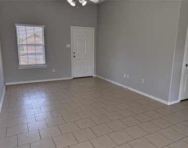 623 Antonio Lane - Photo Thumbnail 3