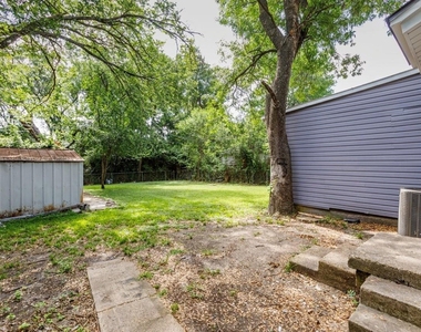 1738 Oak Hill Circle - Photo Thumbnail 21