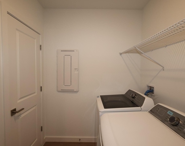 2923 Triangle Road Se - Photo Thumbnail 4