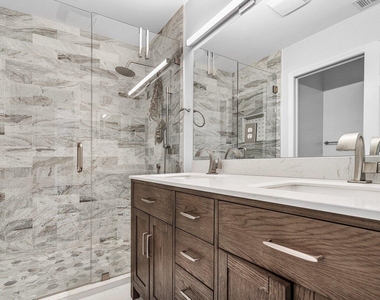 6328 Stonehurst Circle - Photo Thumbnail 28