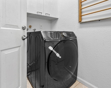 6328 Stonehurst Circle - Photo Thumbnail 29