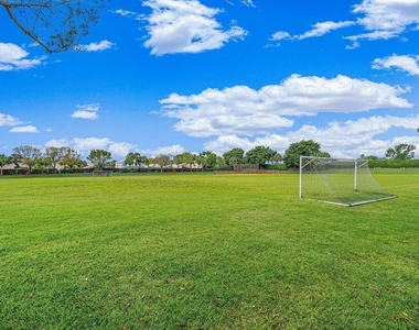 6328 Stonehurst Circle - Photo Thumbnail 39