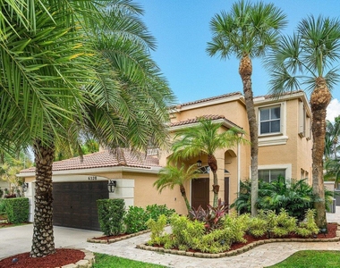 6328 Stonehurst Circle - Photo Thumbnail 2