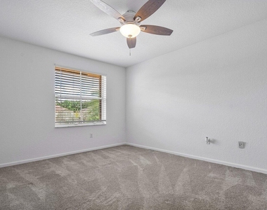 6328 Stonehurst Circle - Photo Thumbnail 27