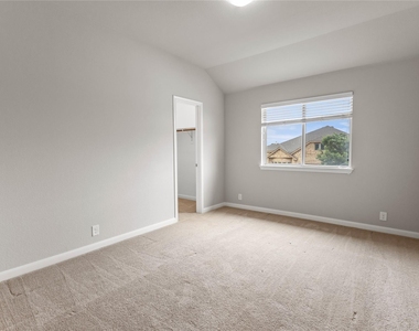 801 Oriel Circle - Photo Thumbnail 19