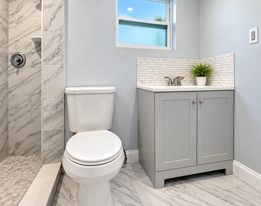 115 Walker Avenue - Photo Thumbnail 4