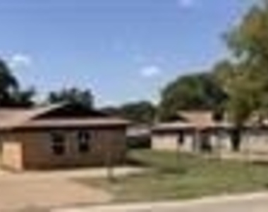 5334 Flamingo Road - Photo Thumbnail 7