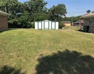 5334 Flamingo Road - Photo Thumbnail 9