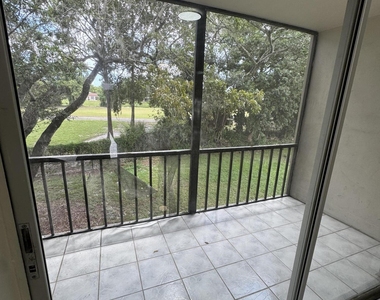 8000 Fairview Drive - Photo Thumbnail 17