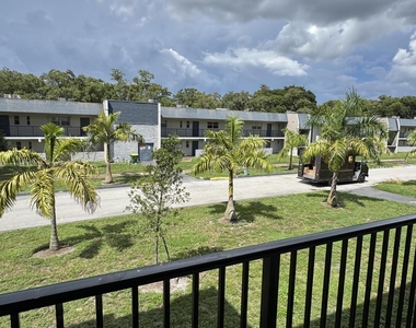 8000 Fairview Drive - Photo Thumbnail 23