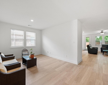 2848 Acadia Drive - Photo Thumbnail 13