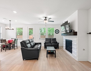 2848 Acadia Drive - Photo Thumbnail 5