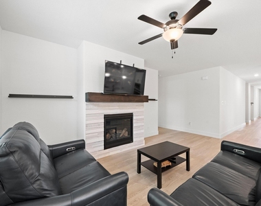 2848 Acadia Drive - Photo Thumbnail 3