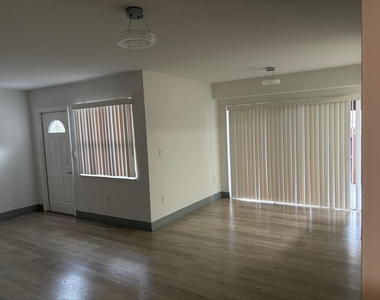 10292 Nw 9th Street Circle - Photo Thumbnail 25