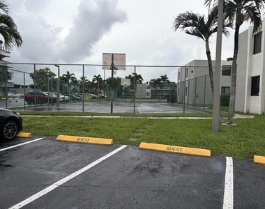 10292 Nw 9th Street Circle - Photo Thumbnail 19