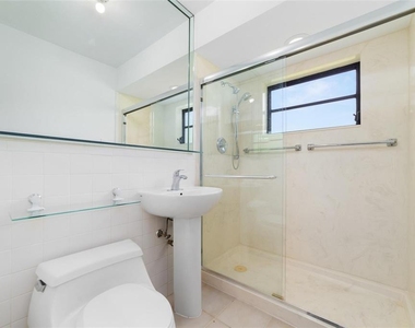 1273 Ne 37th Street - Photo Thumbnail 8