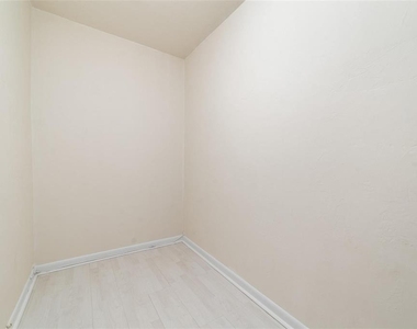 1273 Ne 37th Street - Photo Thumbnail 12