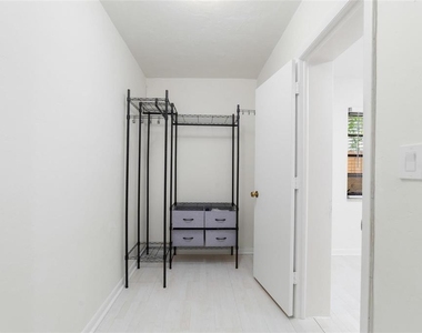 1273 Ne 37th Street - Photo Thumbnail 14