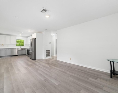 1273 Ne 37th Street - Photo Thumbnail 1