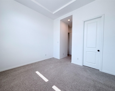 937 Salvation Drive - Photo Thumbnail 11