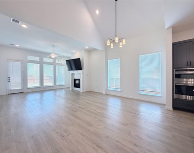 937 Salvation Drive - Photo Thumbnail 5