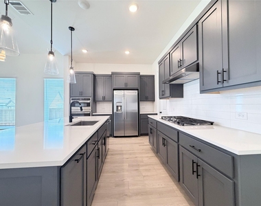 937 Salvation Drive - Photo Thumbnail 8