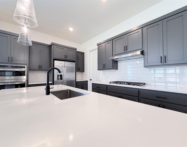937 Salvation Drive - Photo Thumbnail 9