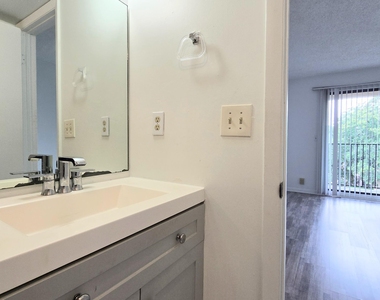 10001 W Atlantic Boulevard - Photo Thumbnail 15