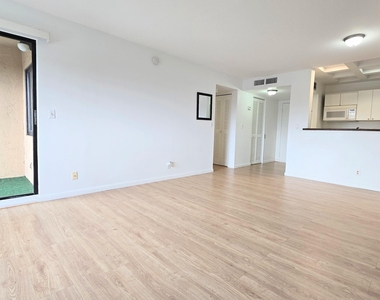 10001 W Atlantic Boulevard - Photo Thumbnail 5