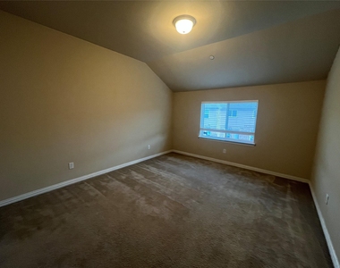 250 Barrington Lane - Photo Thumbnail 1