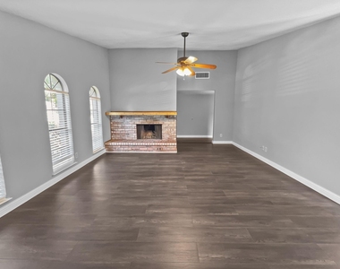 6210 Glenmoor Drive - Photo Thumbnail 18