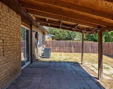 722 Circle Cove Drive - Photo Thumbnail 21