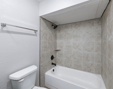 722 Circle Cove Drive - Photo Thumbnail 19