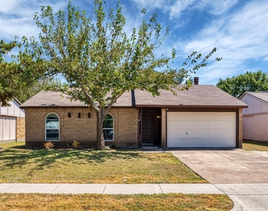 722 Circle Cove Drive - Photo Thumbnail 25