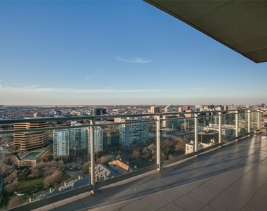 2900 Mckinnon Street - Photo Thumbnail 20