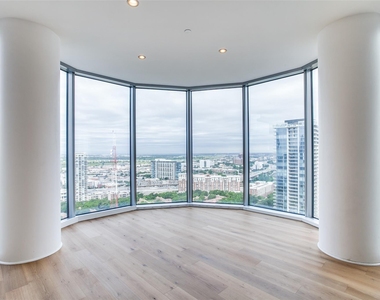 2900 Mckinnon Street - Photo Thumbnail 8