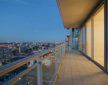 2900 Mckinnon Street - Photo Thumbnail 19