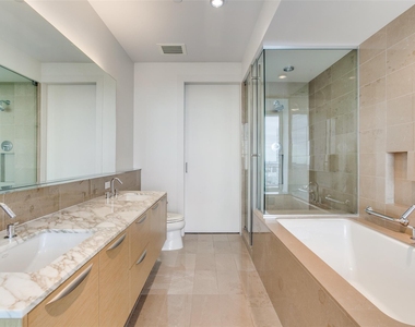 2900 Mckinnon Street - Photo Thumbnail 14