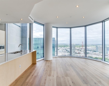 2900 Mckinnon Street - Photo Thumbnail 7