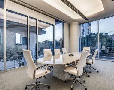 2900 Mckinnon Street - Photo Thumbnail 29
